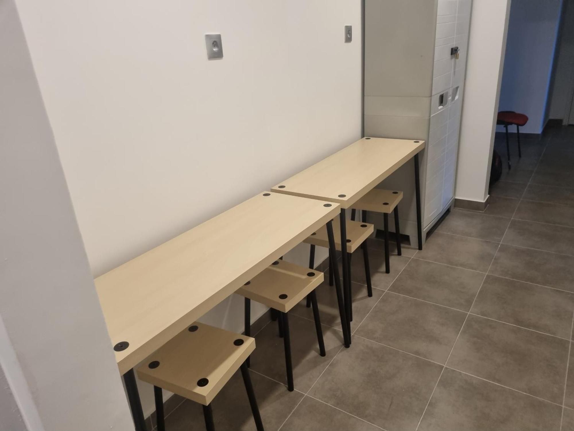 Chambre Privative Renove 2024, Climatisation, Tramway Sur Place , 12 Min Centre, 16 Min Plage, Apercu Lateral Mer, 2 Wc Avec 2 Salle De Bain, Private Room Renovated 2024, Air-Conditioned , Tram On Spot, 2 Toilets And 2 Bathrooms Ницца Экстерьер фото