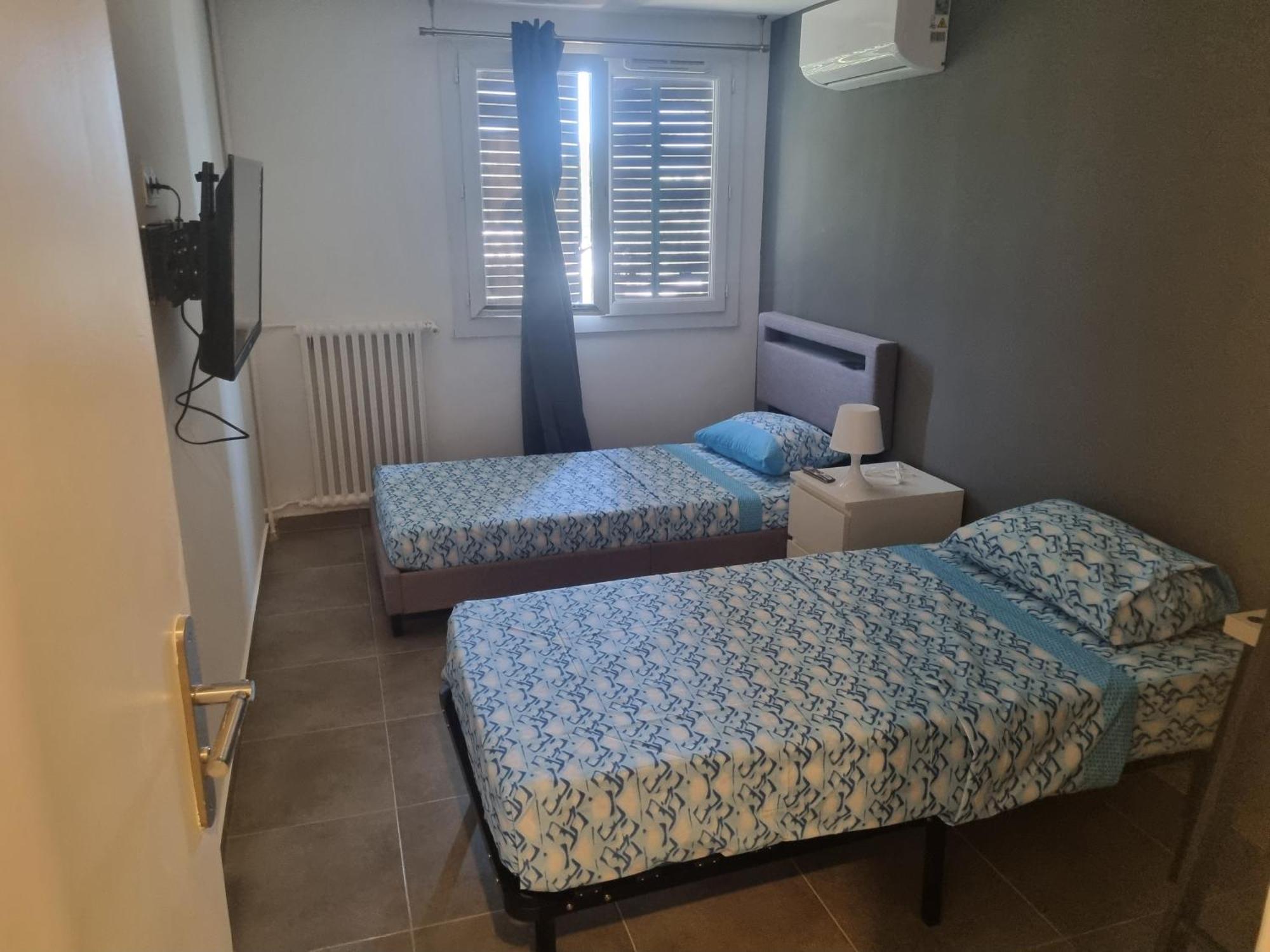 Chambre Privative Renove 2024, Climatisation, Tramway Sur Place , 12 Min Centre, 16 Min Plage, Apercu Lateral Mer, 2 Wc Avec 2 Salle De Bain, Private Room Renovated 2024, Air-Conditioned , Tram On Spot, 2 Toilets And 2 Bathrooms Ницца Экстерьер фото