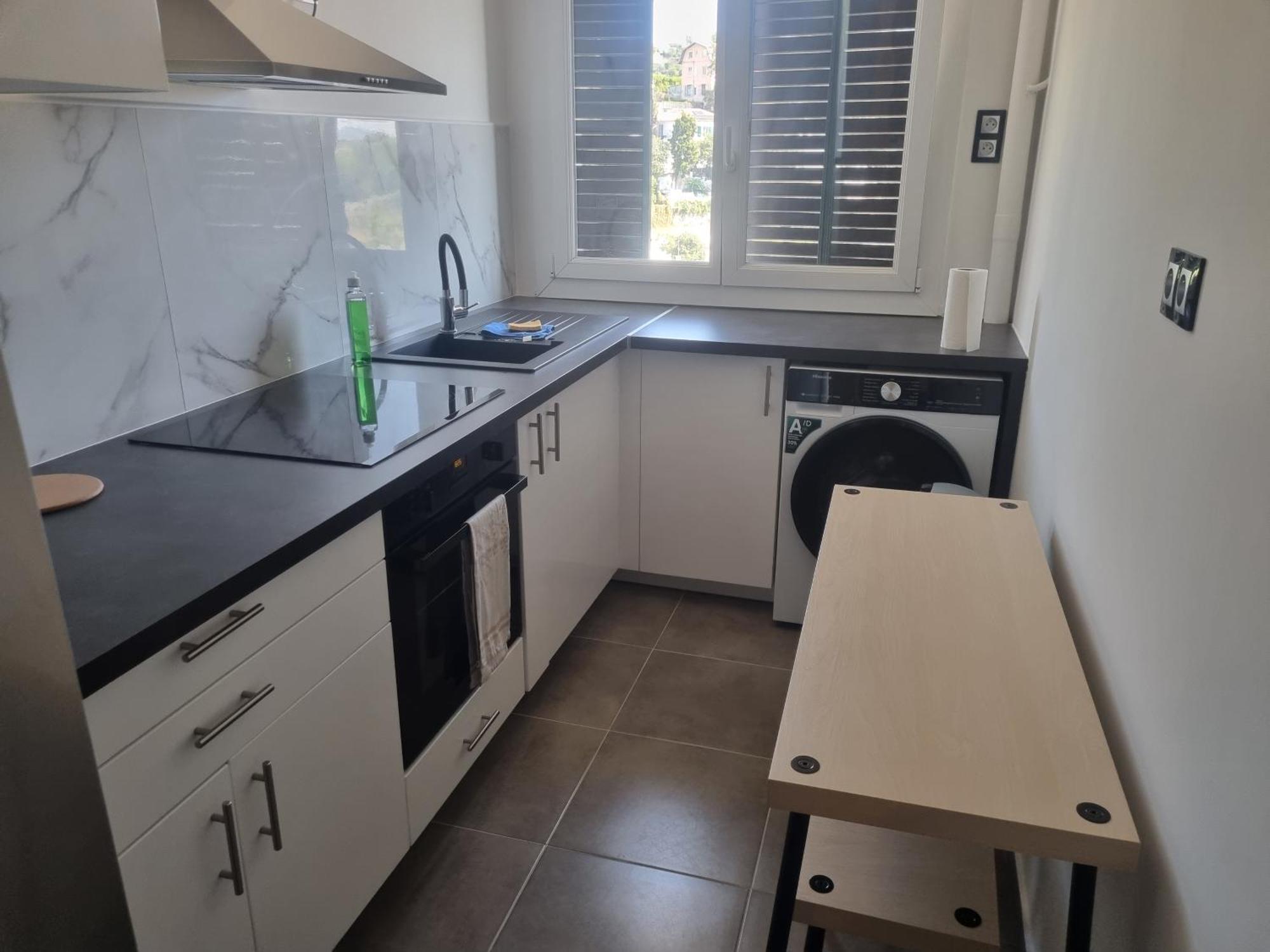 Chambre Privative Renove 2024, Climatisation, Tramway Sur Place , 12 Min Centre, 16 Min Plage, Apercu Lateral Mer, 2 Wc Avec 2 Salle De Bain, Private Room Renovated 2024, Air-Conditioned , Tram On Spot, 2 Toilets And 2 Bathrooms Ницца Экстерьер фото